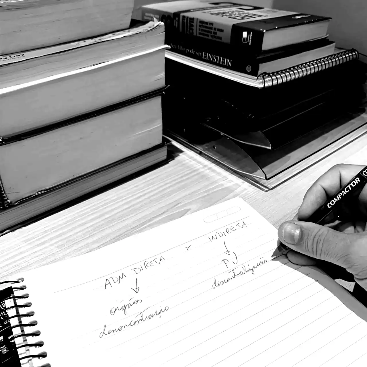 O poder da escrita à mão na aprendizagem para concursos